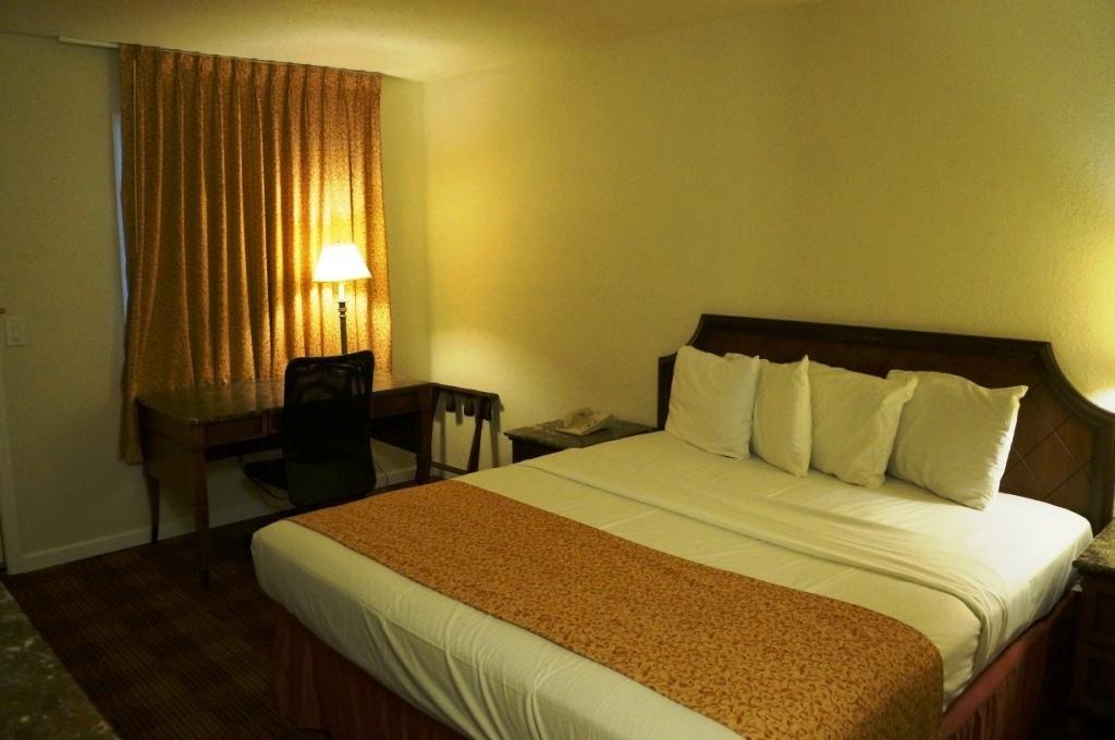 Waterford Inn Εξωτερικό φωτογραφία