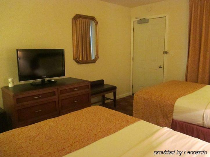 Waterford Inn Εξωτερικό φωτογραφία
