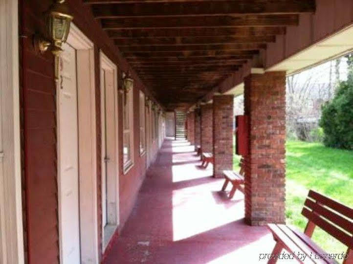 Waterford Inn Εξωτερικό φωτογραφία